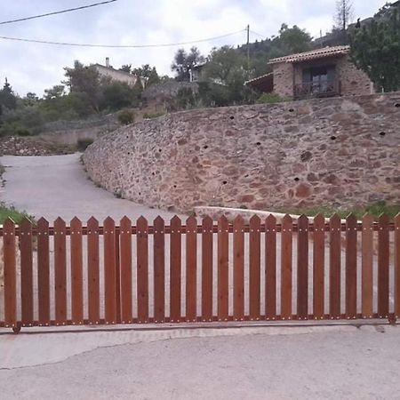 Hostal Luxury House In The Hills EEsparta Exterior foto