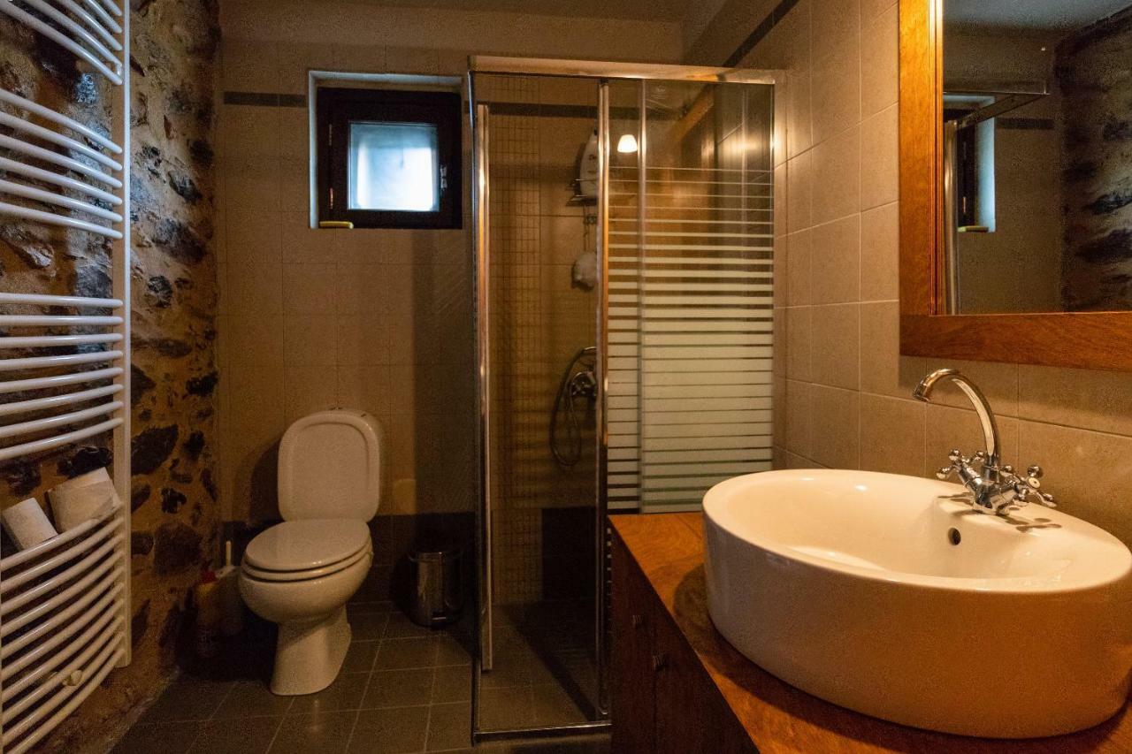 Hostal Luxury House In The Hills EEsparta Exterior foto