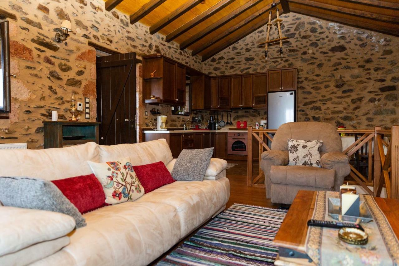 Hostal Luxury House In The Hills EEsparta Exterior foto