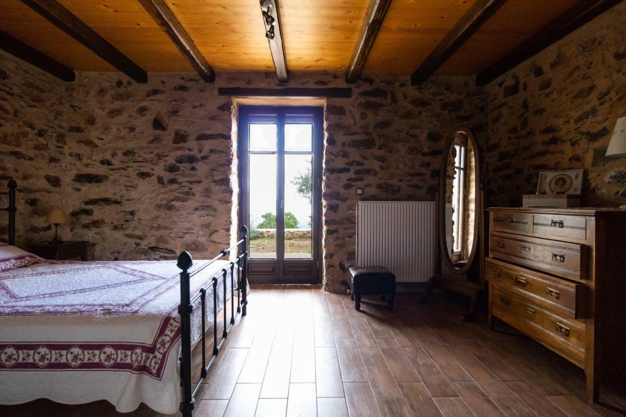 Hostal Luxury House In The Hills EEsparta Exterior foto