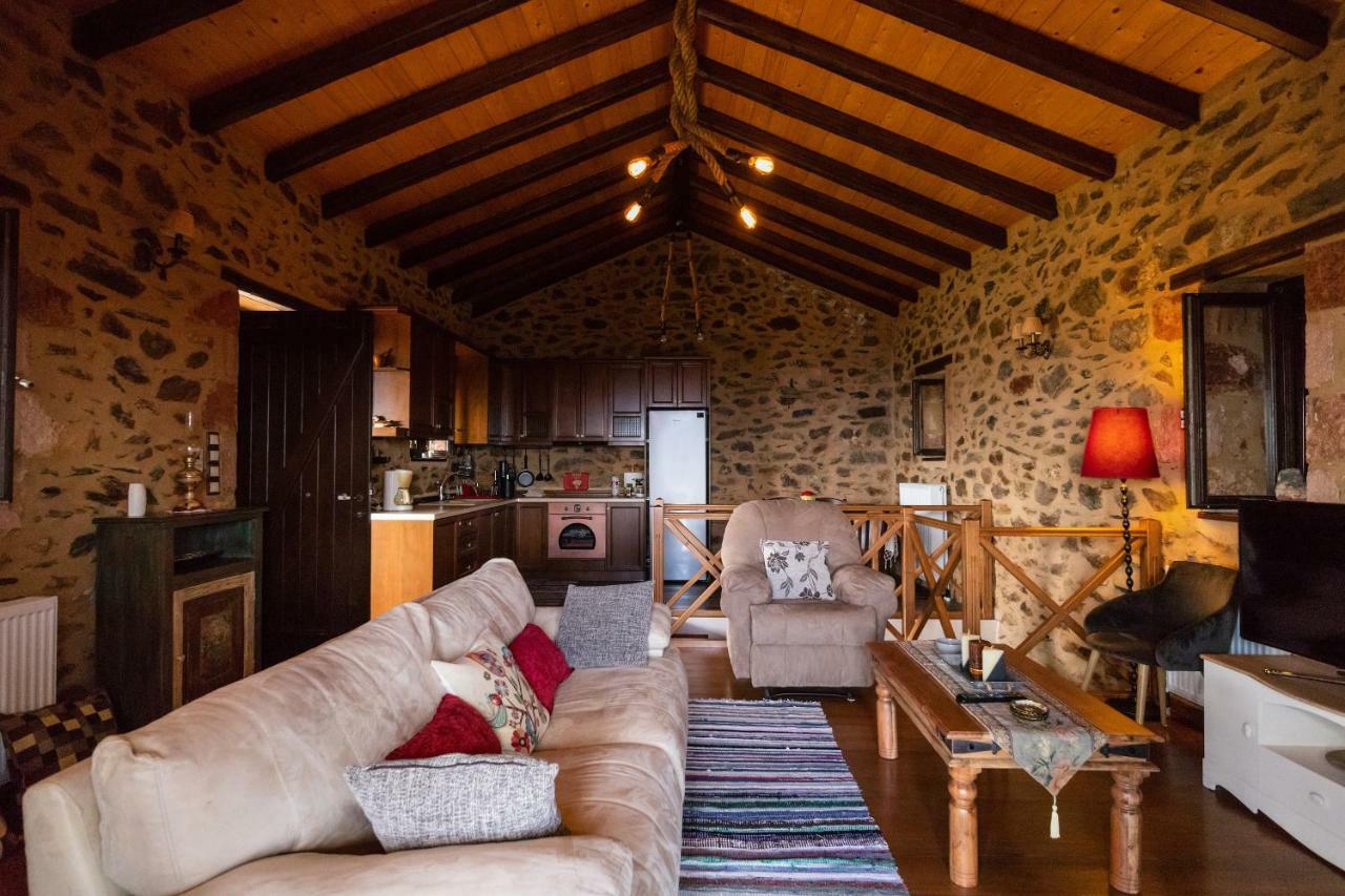 Hostal Luxury House In The Hills EEsparta Exterior foto